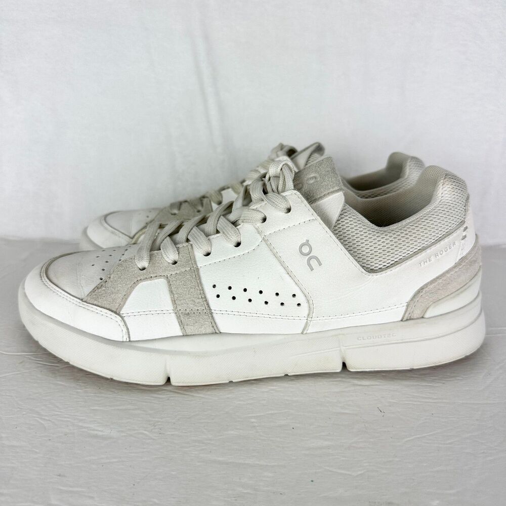 On Running Women's The Roger Clubhouse Sneaker Size 8.5 White Sand